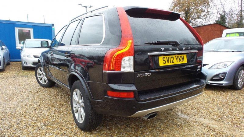 VOLVO XC90