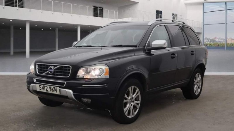 VOLVO XC90