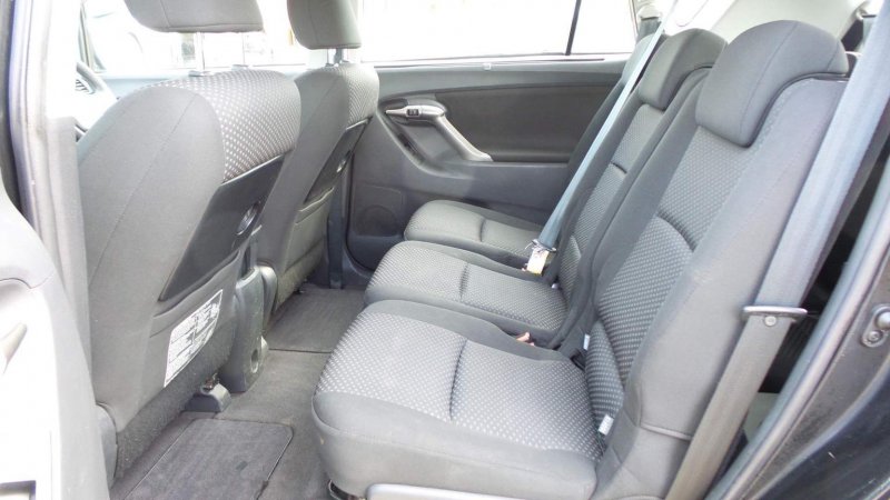 TOYOTA VERSO