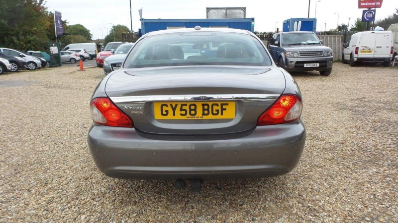 JAGUAR X-TYPE