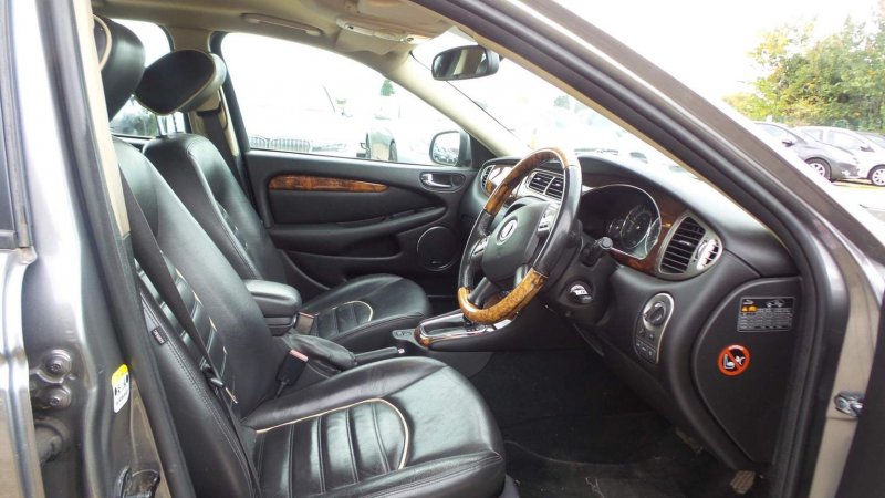 JAGUAR X-TYPE