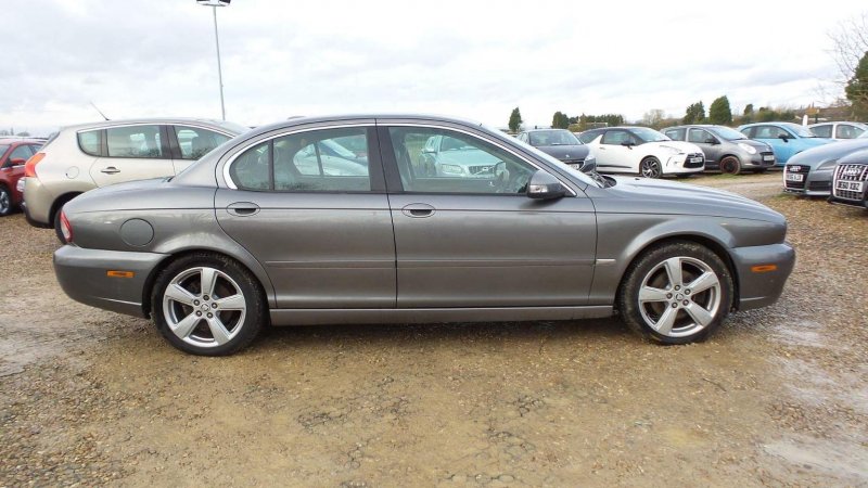 JAGUAR X-TYPE