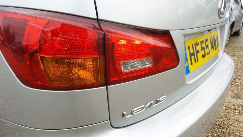 LEXUS IS