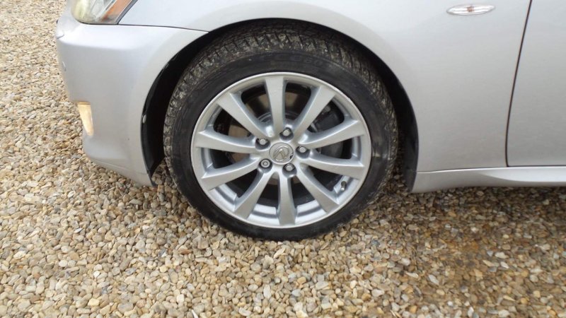 LEXUS IS