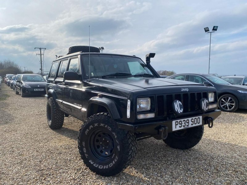 JEEP CHEROKEE