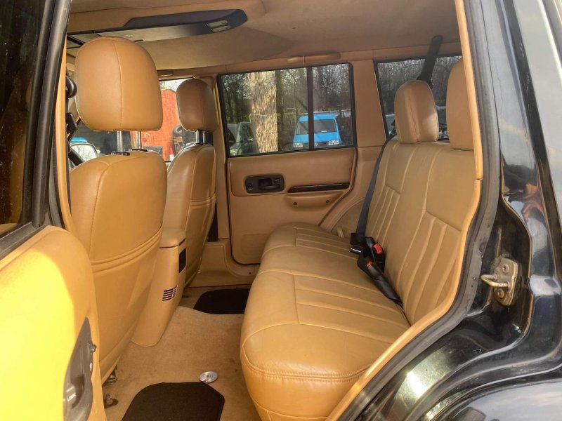JEEP CHEROKEE