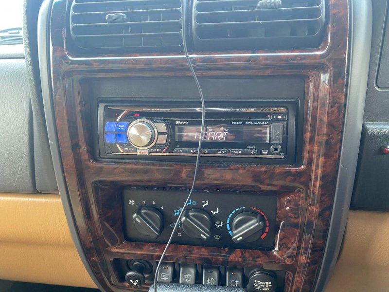 JEEP CHEROKEE