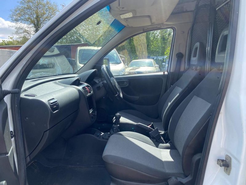 VAUXHALL COMBO