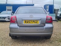 TOYOTA AVENSIS