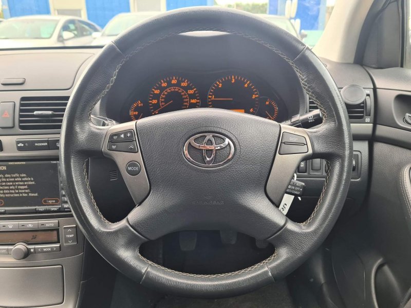 TOYOTA AVENSIS