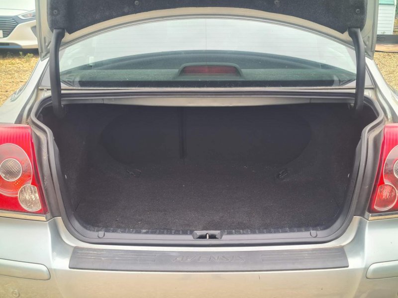 TOYOTA AVENSIS