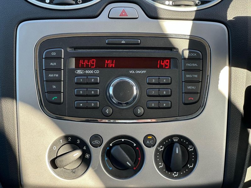 FORD FOCUS
