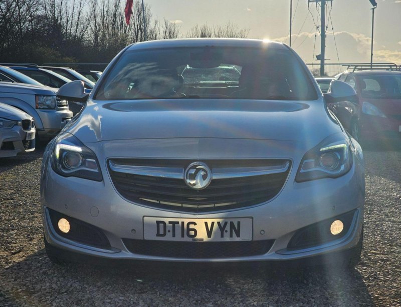 VAUXHALL INSIGNIA