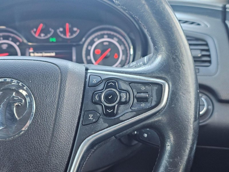 VAUXHALL INSIGNIA
