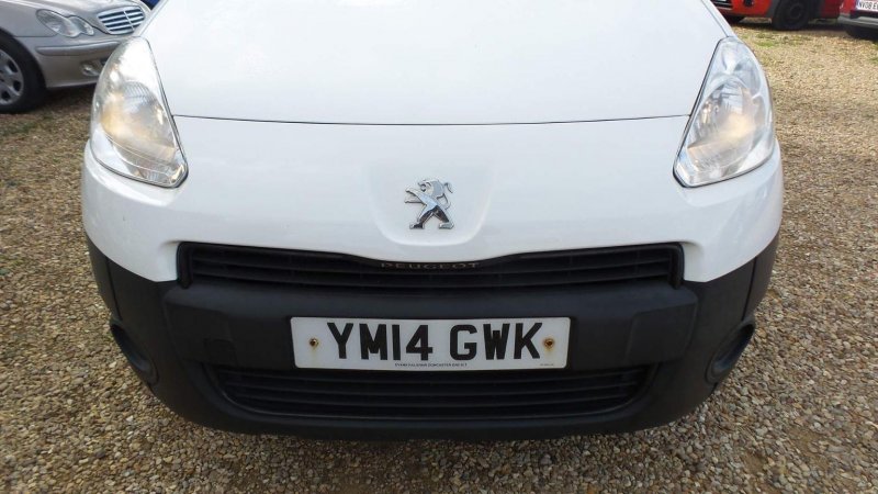 PEUGEOT PARTNER