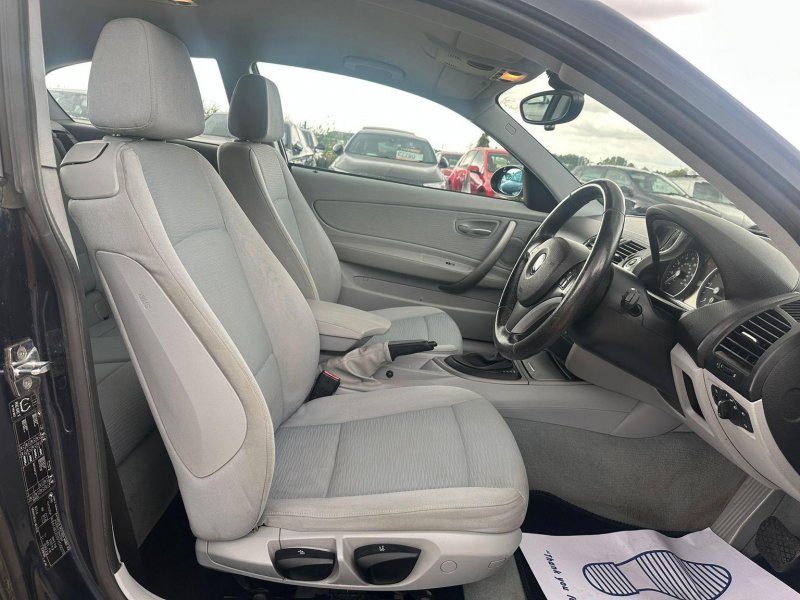 BMW 1 SERIES