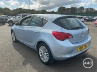 VAUXHALL ASTRA