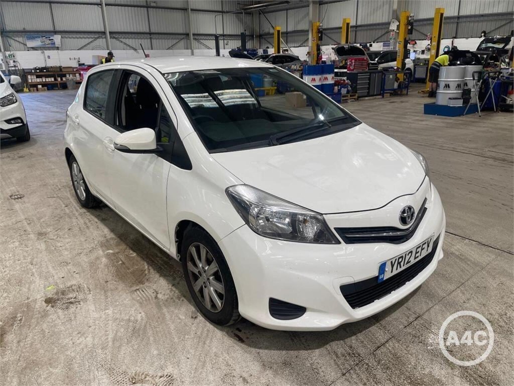 2012 Toyota YARIS